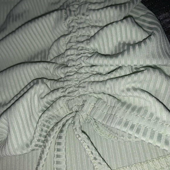 Scrunched bodycon dress - Picture 3 of 4